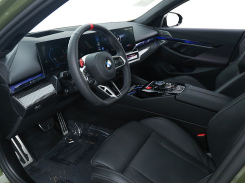 Used 2026 BMW M5 Touring w/ M Driver's Package AWD/4WD image 26