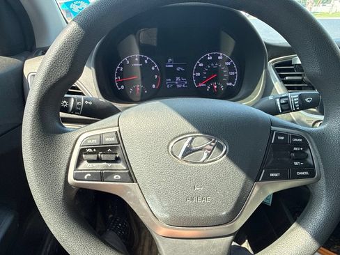Used 2019 Hyundai Accent SE FWD image 6