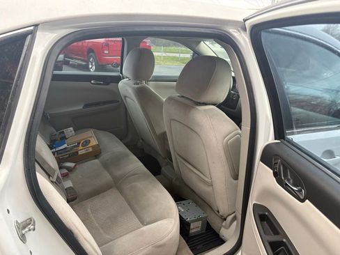 Used 2011 Chevrolet Impala LT image 10