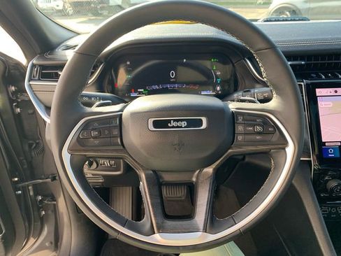 Used 2024 Jeep Grand Cherokee Limited 4xe image 23