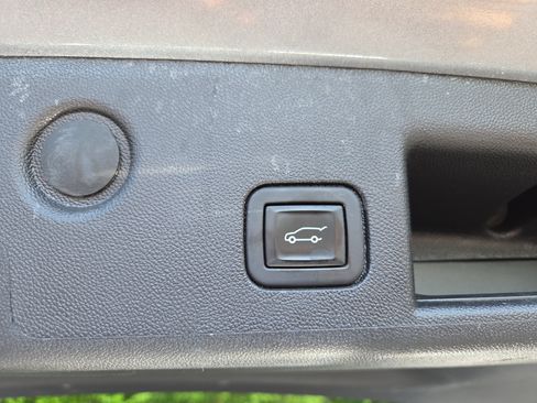 Used 2024 Chevrolet Equinox LT image 10