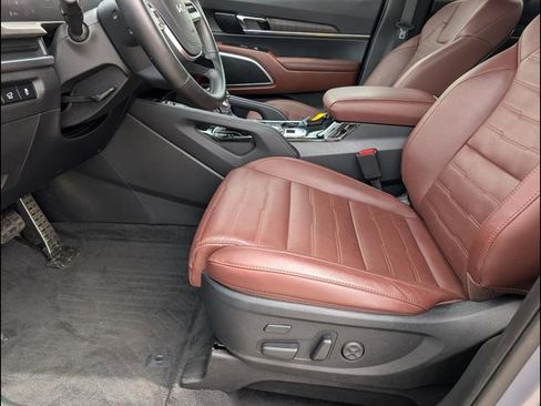 Used 2023 Kia Telluride SX Prestige image 9