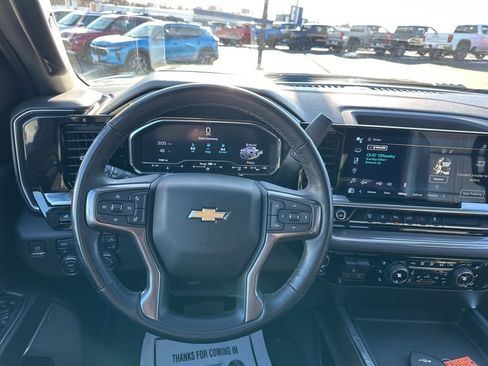 Used 2024 Chevrolet Silverado 3500 High Country w/ High Country Premium Package image 17