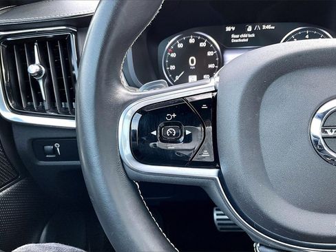 Used 2020 Volvo S90 T6 R-Design w/ Protection Package Premier image 11