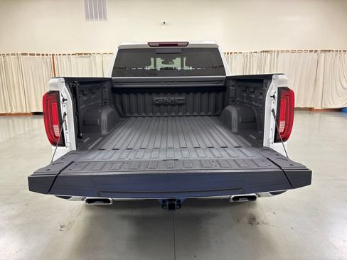 Used 2024 GMC Sierra 1500 SLT w/ SLT Premium Plus Package AWD/4WD image 10