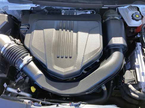 Used 2024 GMC Acadia Elevation image 18