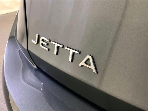 Used 2023 Volkswagen Jetta Sport FWD image 9