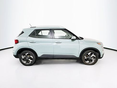 Used 2025 Hyundai Venue SEL FWD image 10