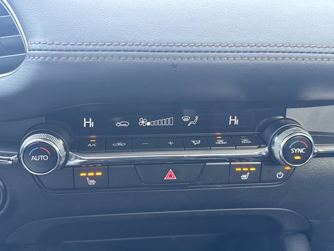 Used 2025 MAZDA MAZDA3 s image 45