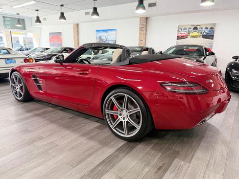 Used 2012 Mercedes-Benz SLS AMG Roadster image 22
