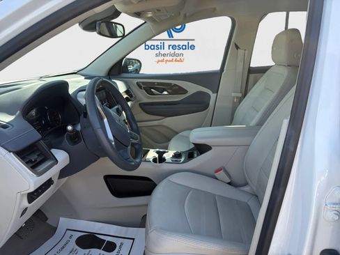 Used 2023 GMC Terrain Denali w/ Denali Premium Package AWD/4WD image 10