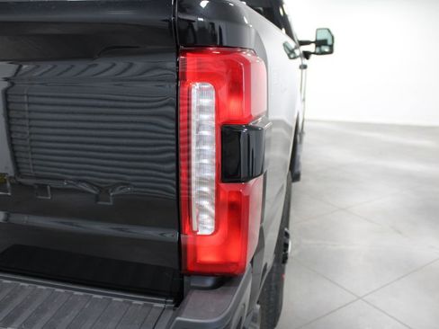 New 2025 Ford F250 Lariat w/ Lariat Ultimate Package image 13