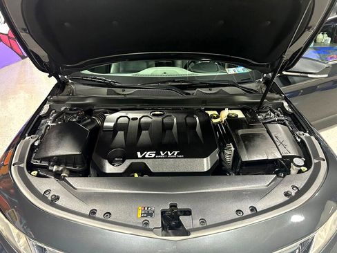 Used 2014 Chevrolet Impala LT w/ Convenience Package image 9