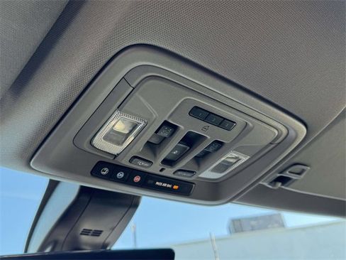 Used 2020 GMC Sierra 2500 Denali w/ Denali Ultimate Package image 22