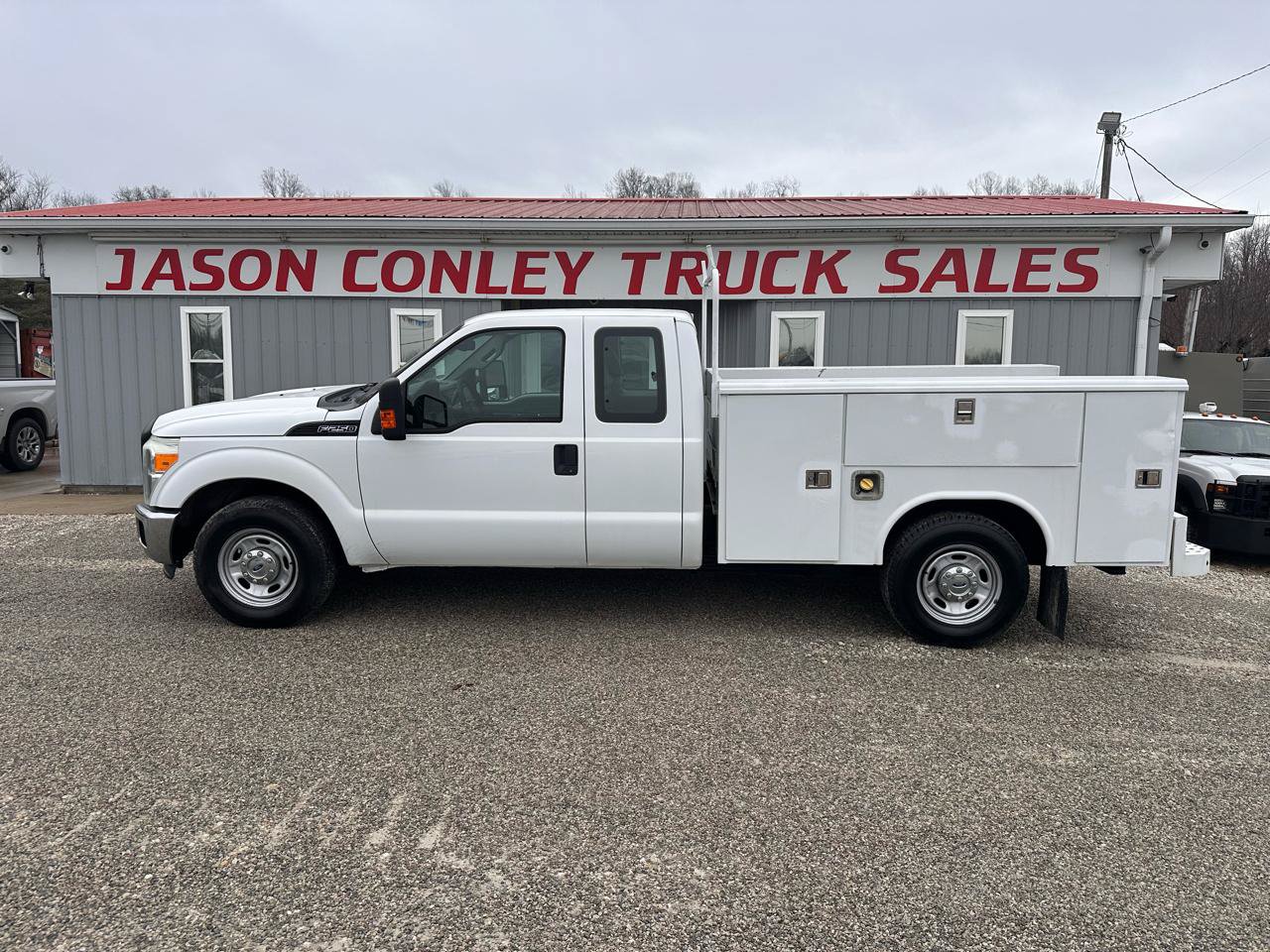 Used 2011 Ford F250 XL w/ PWR Equipment Group RWD image 1