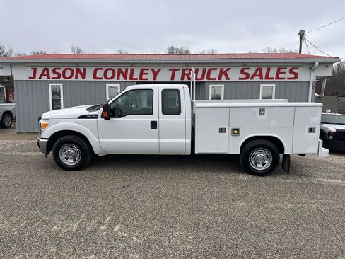 Used 2011 Ford F250 XL w/ PWR Equipment Group image 1