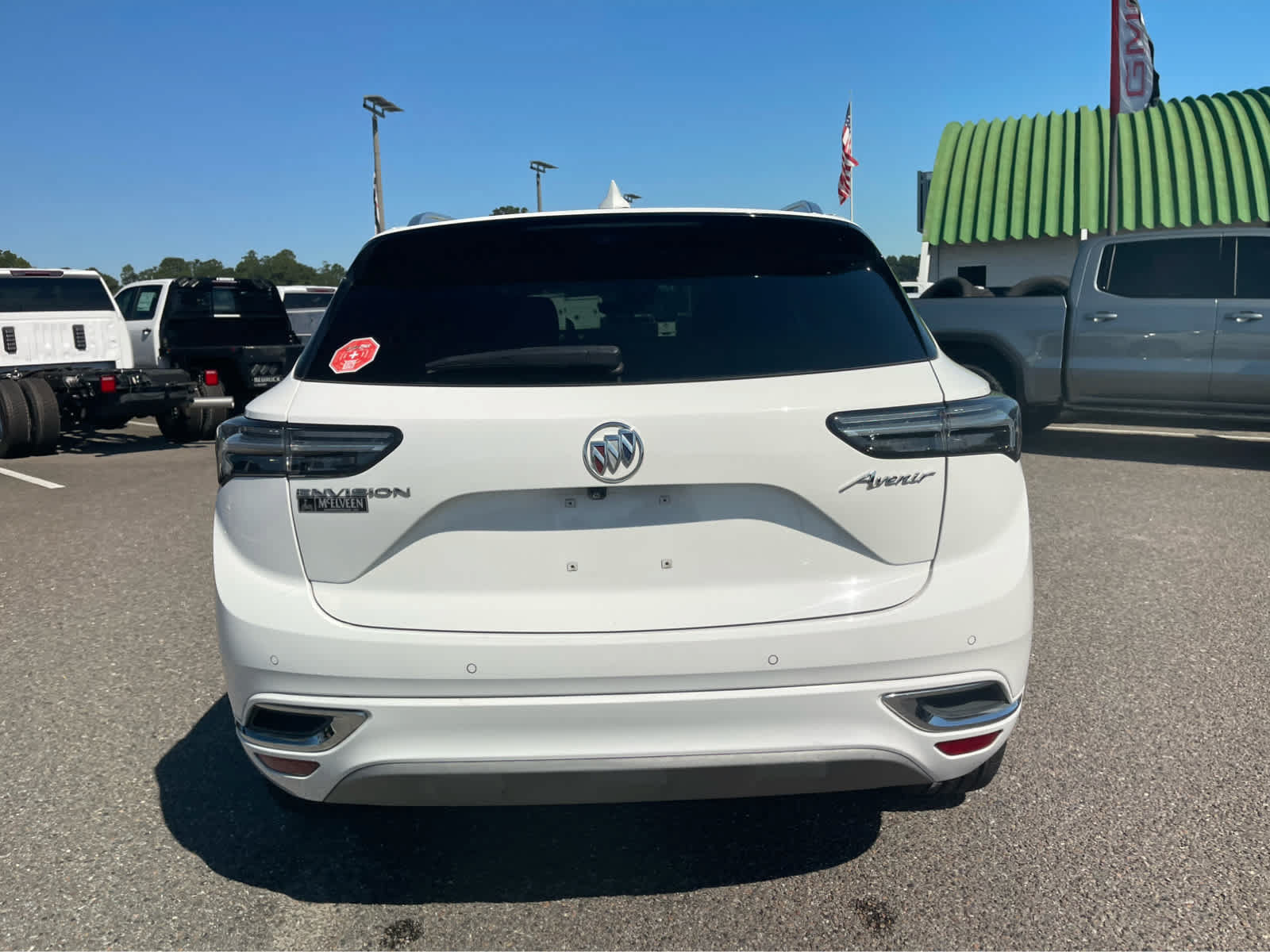 Used 2022 Buick Envision Avenir w/ Technology Package II FWD image 6