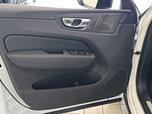 New 2026 Volvo XC60 B5 Ultra w/ Protection Package Premier AWD/4WD image 21