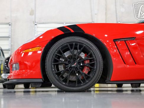 Used 2013 Chevrolet Corvette Grand Sport w/ 3LT Preferred Equipment Group image 18