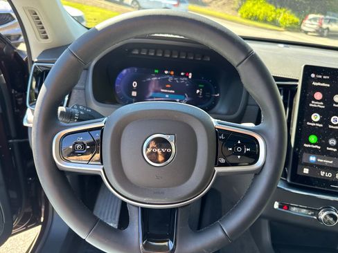 Certified 2025 Volvo XC90 T8 Core w/ Protection Package image 18