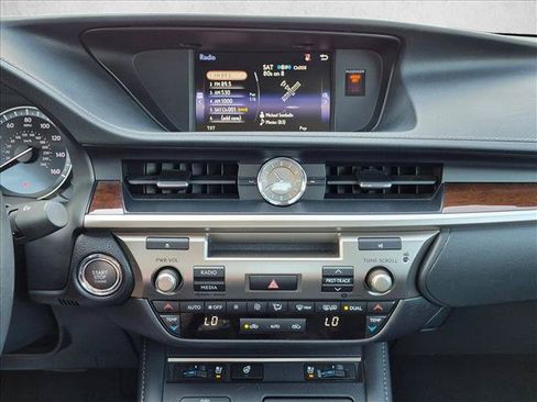 Used 2017 Lexus ES 350 w/ Premium Package FWD image 14
