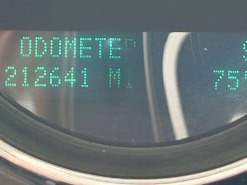 Used 2011 GMC Sierra 2500 SLE AWD/4WD image 13