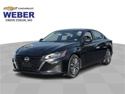 Used 2024 Nissan Altima 2.5 SV