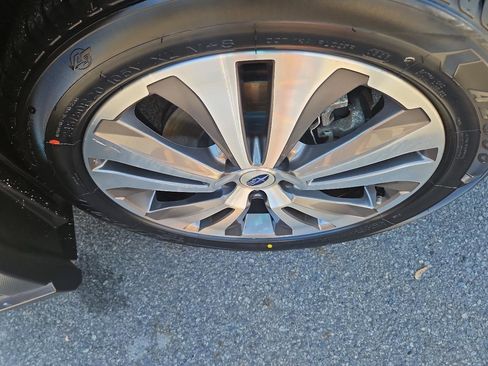 Used 2019 Subaru Ascent Limited AWD/4WD image 10