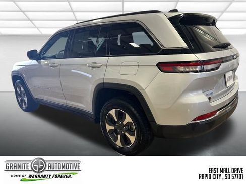 Used 2024 Jeep Grand Cherokee Limited 4xe AWD/4WD image 4