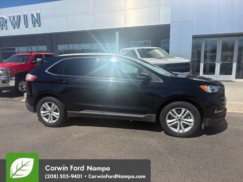 Used 2019 Ford Edge SEL w/ Cold Weather Package AWD/4WD image 2