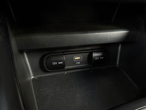 Used 2024 Kia Soul LX w/ Option Group 015 FWD image 23