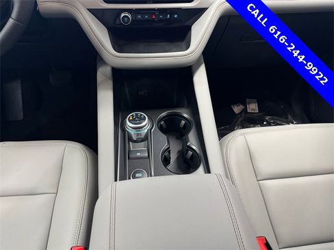 New 2026 Ford Explorer Active w/ Active Comfort Package image 13