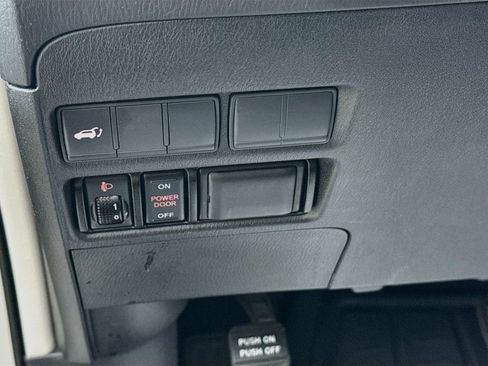 Used 2018 Nissan Armada SV w/ Driver Package AWD/4WD image 10