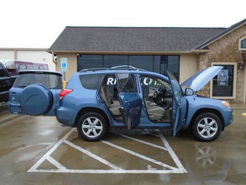 Used 2008 Toyota RAV4 Limited FWD image 21