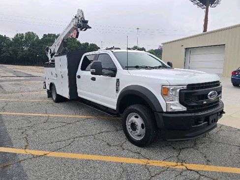 Used 2022 Ford F550 4x4 Crew Cab Super Duty w/ Power Equipment Group image 3