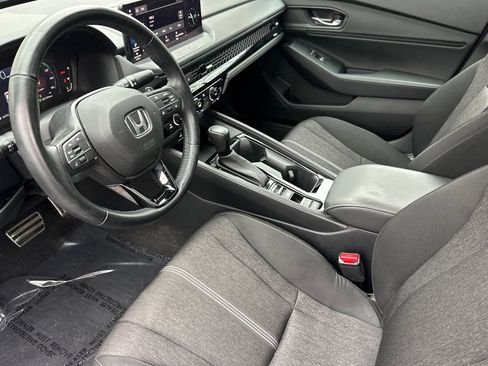 Used 2023 Honda Accord Sport image 4