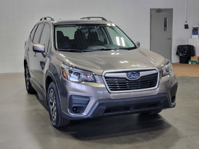 Used 2019 Subaru Forester Premium w/ All-Weather Package AWD/4WD image 4