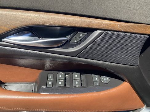 Used 2017 Cadillac Escalade Premium Luxury AWD/4WD image 24