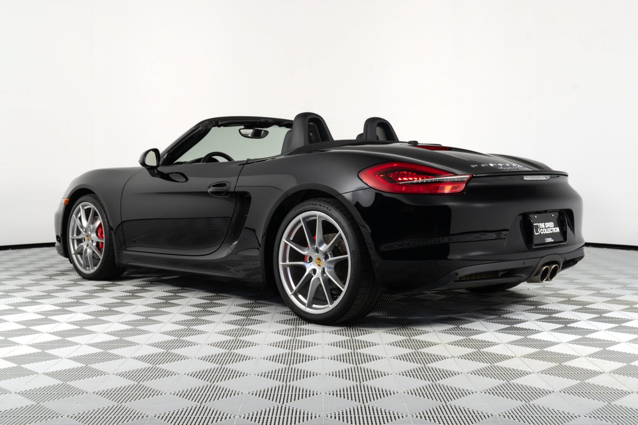 Used 2015 Porsche Boxster S RWD image 2