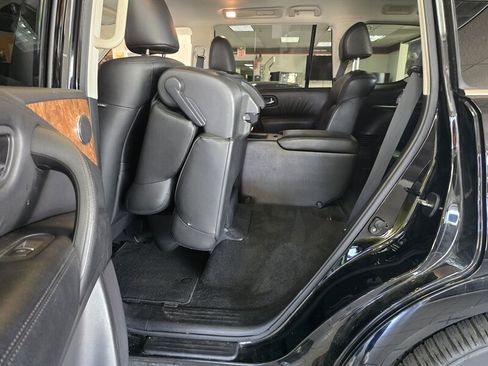 Used 2021 Nissan Armada SL w/ Captain's Chairs Package AWD/4WD image 13