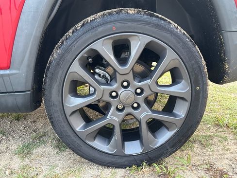Used 2021 Jeep Compass Latitude AWD/4WD image 16