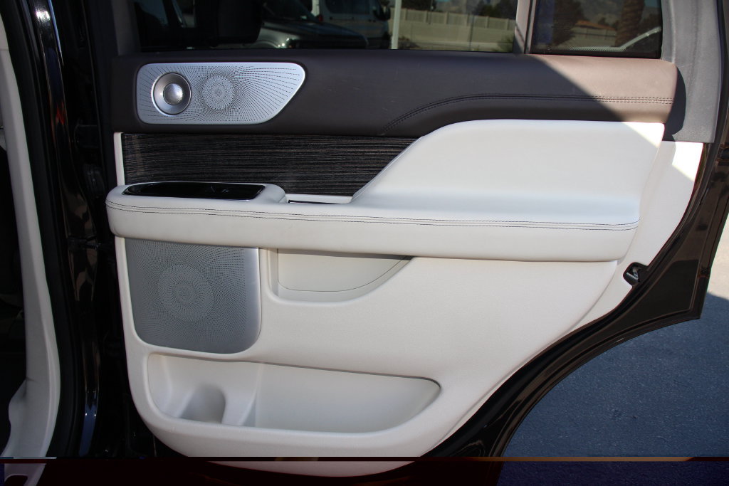 Certified 2023 Lincoln Navigator Black Label AWD/4WD image 20