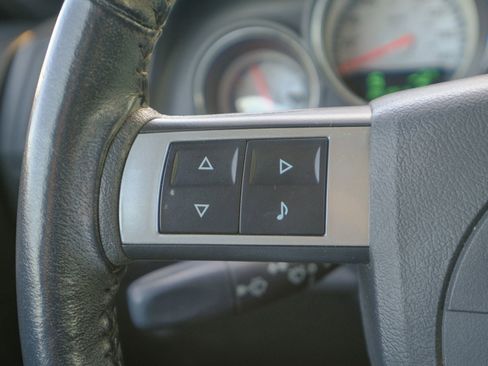 Used 2009 Dodge Challenger R/T image 34