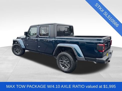 New 2025 Jeep Gladiator Sport image 5