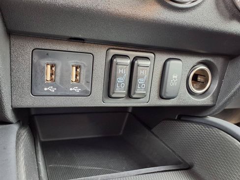 Used 2025 Mitsubishi Outlander Sport LE AWD/4WD image 7