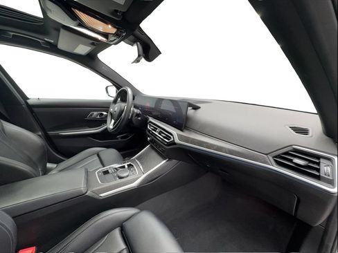Used 2023 BMW 330i Sedan w/ Convenience Package RWD image 32