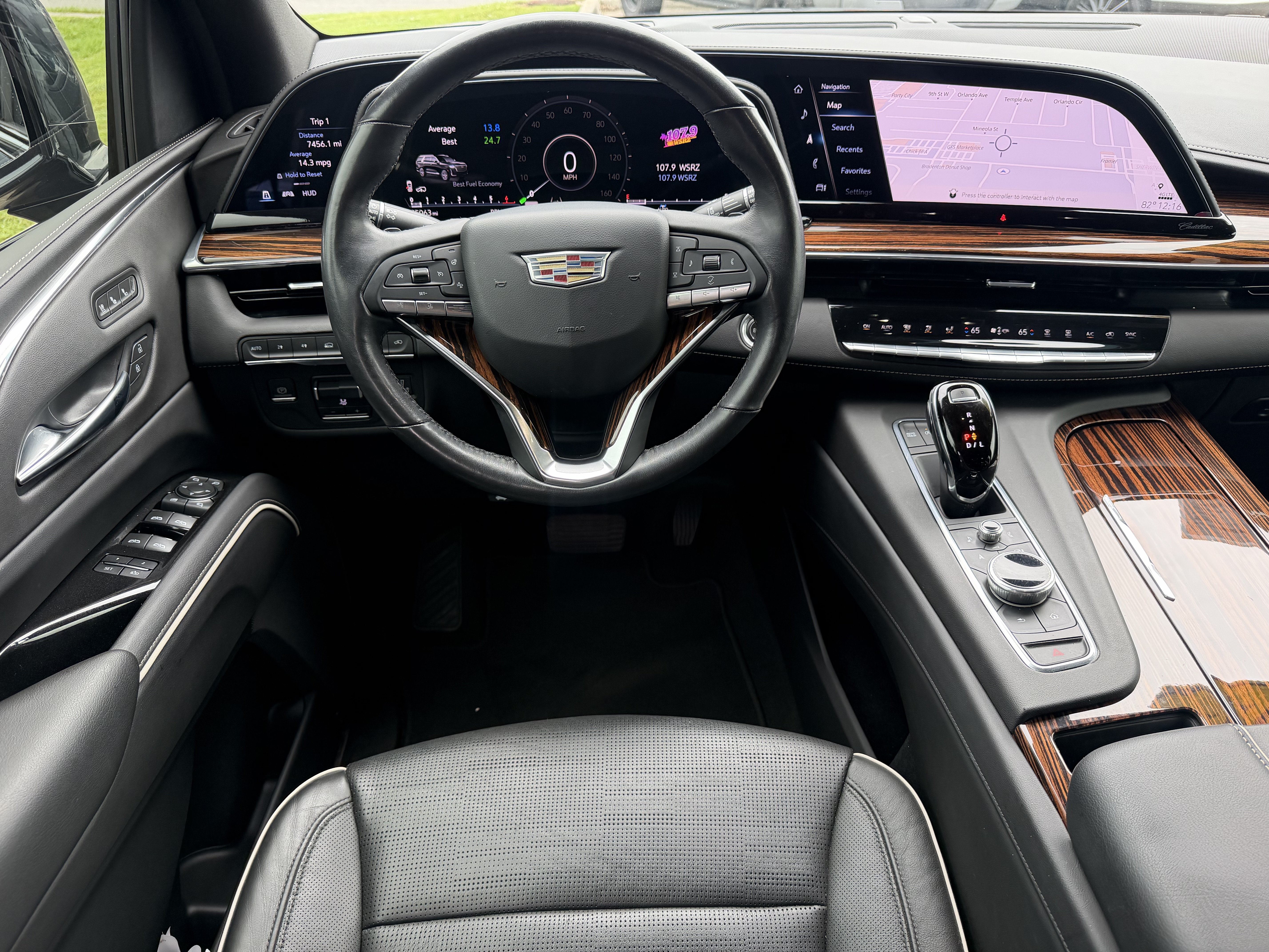 Used 2021 Cadillac Escalade Premium Luxury w/ Driver Assist Tech Package AWD/4WD image 16