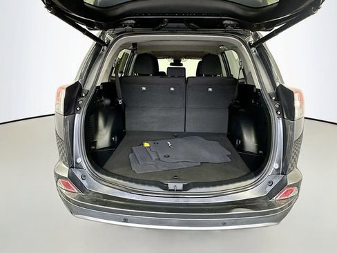 Used 2018 Toyota RAV4 XLE image 24