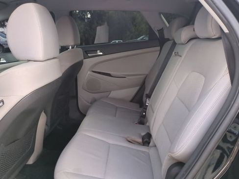 Used 2020 Hyundai Tucson SE AWD/4WD image 15