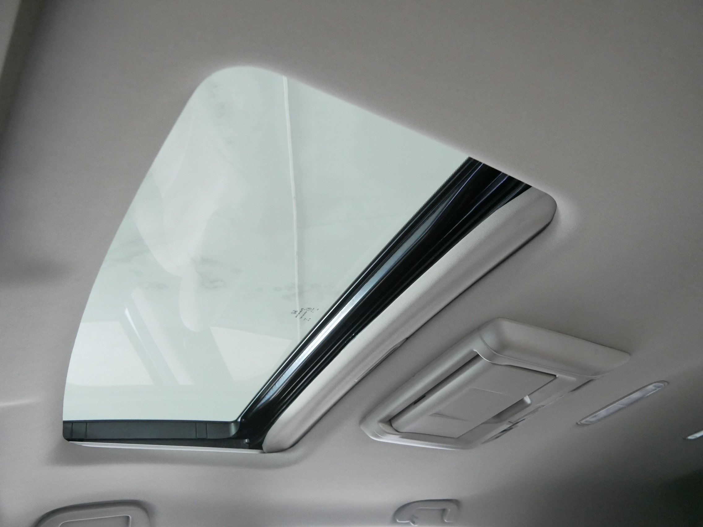 Used 2016 Honda Pilot Touring image 31